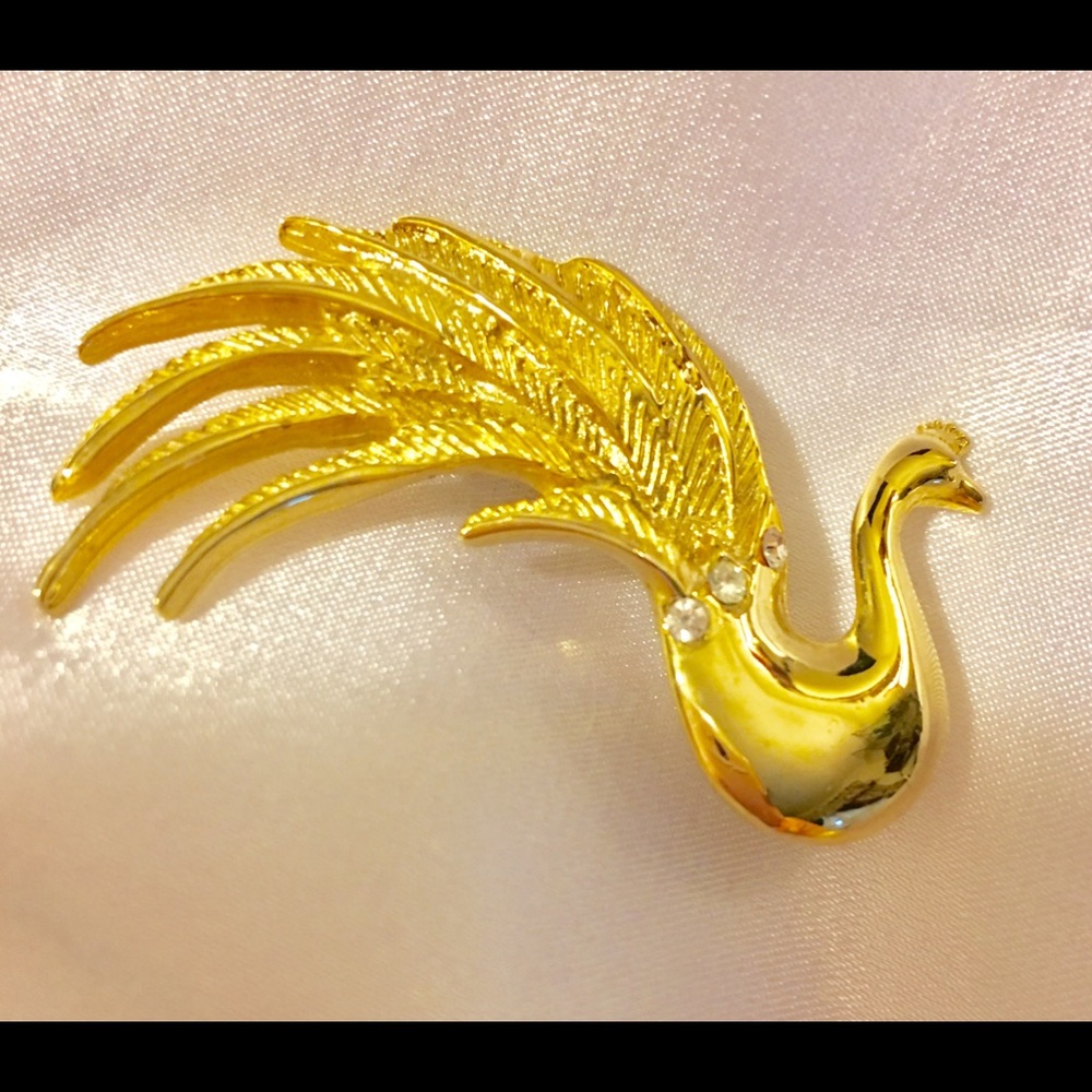 Vintage Jewelry Faceted Crystal Swan Brooch/Pin